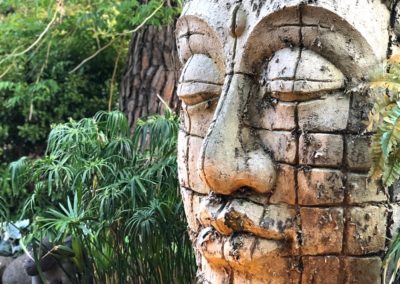 Testa della fontana del Buddha di giorno